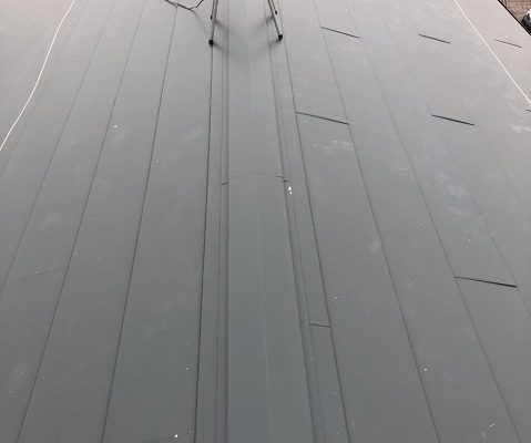 屋根葺き替え工事　瓦屋根から金属屋根へ　雨漏り修理　福岡県北九州市